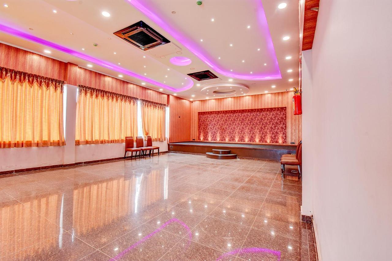 Fabhotel S Comfort Inn - Indiranagar Бенґалуру Екстер'єр фото